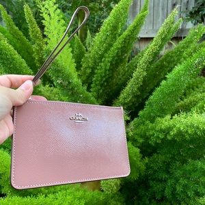 New Coach Corner Zip Wristlet